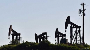 اقتصاد: ارتفاع في أسعار النفط بعد هجوم المسيرات في إيران