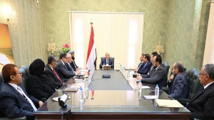 اليمن: الرئيس العليمي يؤكد التزاما حكوميا بمبدا الفصل بين السلطات واستقلالية القضاء