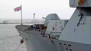 لندن: بريطانيا تعزز قواتها البحرية في الخليج لمواجهة عمليات تهريب إيران أسلحة للحوثيين