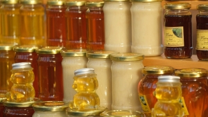 صحة: هل يمكن لمرضى السكري تناول العسل الأبيض كما يحلو لهم؟