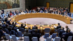 نيويورك: مجلس الأمن الدولي يمدد بالإجماع نظام العقوبات وولاية فريق الخبراء في اليمن