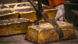 اقتصاد: الذهب يسجل أقل سعر تسوية في 5 أسابيع