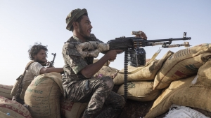 اليمن: مقتل أربعة جنود في القوات الحكومية بمواجهات مع الحوثيين
