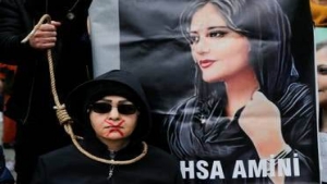 احتجاجات ايران: شهادات نسائية جديدة تتحدث عن مقتل مهسا اميني