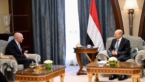 الرياض: الرئيس العليمي يبحث مع السفيرين البريطاني والنرويجي جهود تثبيت الهدنة واحياء عملية السلام
