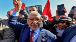 تونس: قوات الأمن توقف رئيس حركة النهضة المعارضة راشد الغنوشي