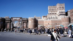 اليمن: جماعة الحوثيين تعلن تشكيل لجنة للتحقيق بسقوط عشرات الضحايا في حادث تدافع مروع بصنعاء