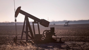 اقتصاد: النفط يواصل خسائره وسط مخاوف من ركود وتباطؤ الطلب