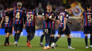 رياضة: برشلونة يقترب من لقب الليجا على أنقاض بيتيس