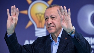 اسطنبول: أردوغان يسعى لحشد مزيد من الدعم ويصلي في آيا صوفيا عشية انتخابات رئاسية حاسمة