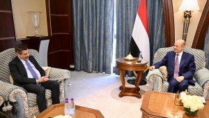 الرياض: الرئيس العليمي يحذر من تداعيات استمرار الدعم الايراني للحوثيين على فرص التهدئة المنشودة في اليمن