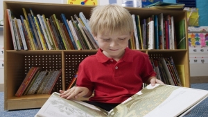 صحة: القراءة في الطفولة تحسن الصحة النفسية في المستقبل