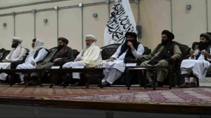 كابل: طالبان تقول إن ربطة عنق الرجال ترمز إلى صليب ويجب أن تمنع