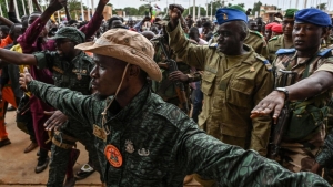 نيامي: "انقلابيو النيجر" يعينون رئيسا للوزراء والمبعوثة الأميركية تصف محادثاتها معهم بـ"الصعبة"
