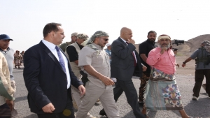 اليمن: طارق صالح يدشن مشروع مياه مديرية ذو باب المركزي