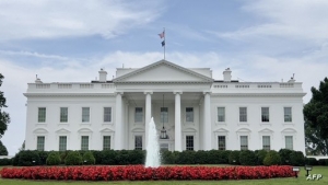 واشنطن: البيت الأبيض يؤكد إخراج أميركيين من السجن للإقامة الجبرية في إيران