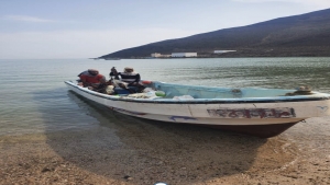اليمن: احباط محاولة تهريب اسلحة على متن قارب في باب المندب