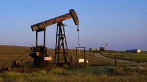 اقتصاد: النفط ينخفض إلى 84 دولارا وسط مخاوف من استمرار تراجع الطلب الصيني