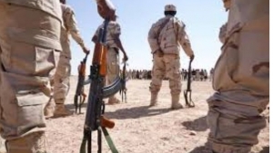 اليمن: سلطات امن ابين تلقي القبض على متورطين في اشتباكات ليلية خلفت قتلى وجرحى وسط زنجبار
