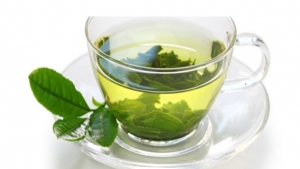 صحة: الشاي الأخضر يحارب السرطان ويحمي من الشيخوخة