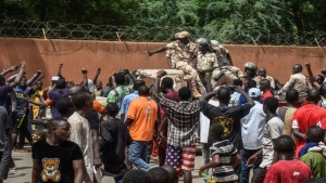 واشنطن: الولايات المتحدة تستعد لتصنيف أحداث النيجر بـ"الانقلاب العسكري" رسميًا