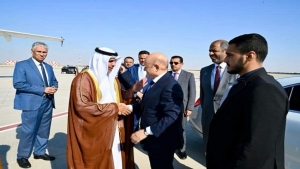 دبي: الرئيس اليمني رشاد العليمي يغادر الامارات بعد مشاركته في قمة المناخ
