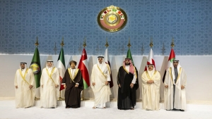 الدوحة: القمة الخليجية ترحب باستمرار المساعي السعودية العمانية لاحياء عملية السلام في اليمن
