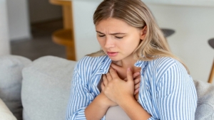 صحة: 7 اضطرابات هضمية قد تسبب آلام الصدر