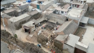 بكين: نحو 150 قتيلاً في أحدث حصيلة لضحايا زلزال الصين