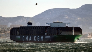 بروكسل: شركتا شحن دنماركية وفرنسية تعلنان استئناف مرور سفنهما في البحر الأحمر