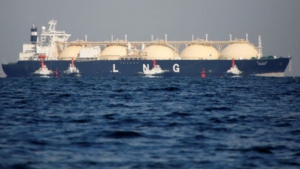 سنغافورة: ناقلات تحمل الغاز القطري تستأنف رحلاتها وسط توتر في البحر الأحمر