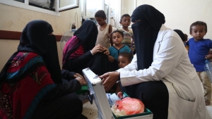 اليمن: دموع بين الحرير..الفتيات اللواتي حُرمن العلاج بسبب العادات