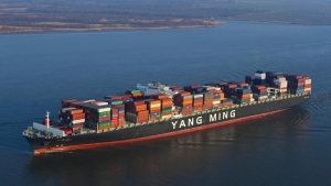 اقتصاد: خسائر مالية ضخمة لشركات الشحن البحري جراء التصعيد في البحر الأحمر