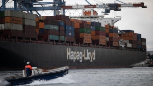 برلين: شركة Hapag-Lloyd تعلن عن مسعى لخفض التكاليف بعد تراجع صافي أرباحها