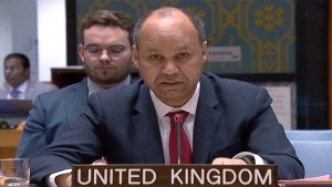 نيويورك: بريطانيا تطالب إيران بوقف دعمها المستمر وغير القانوني للحوثيين