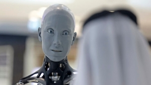 تكنولوجيا: "بصفقة مع شركة شهيرة".. صحيفة: الإمارات تسعى لنفوذ عالمي في الذكاء الاصطناعي