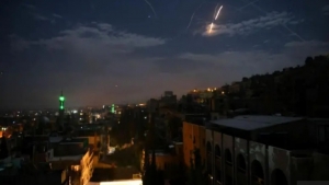دمشق: سوريا تتهم إسرائيل بشن غارات على حلب أسفرت عن سقوط عشرات القتلى