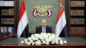 اليمن: الرئيس العليمي يتعهد بمواصلة جهود استعادة التعافي المؤسسي والخدمي بشراكة اقليمية ودولية