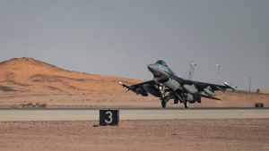 المنامة: واشنطن تعزز قواتها في منطقة "سنتكوم" بمزيد من طائرات (F-16)
