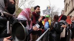 واشنطن: اعتقال عشرات المؤيدين للفلسطينيين في حرم جامعات أميركية