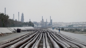 المنامة: البحرين "تبحث عن مستثمرين" في خط أنابيب لنقل النفط من السعودية