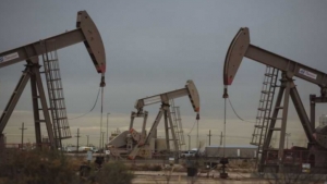 اقتصاد: أسعار النفط تقترب من أدنى مستوى منذ منتصف مارس