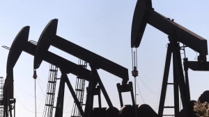 اقتصاد: النفط يرتفع مدعوما بمشتريات أميركية محتملة للاحتياطي الاستراتيجي
