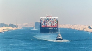 اقتصاد: إيرادات قناة السويس تتراجع لما يقرب النصف جراء أزمة البحر الأحمر