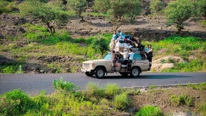 اقتصاد: الحرب تضاعف تكاليف النقل في اليمن 800%