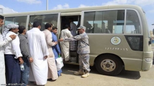 الرياض: السجن والترحيل وغرامة تصل إلى 50 ألف ريال للمتأخرين عن مغادرة السعودية بعد انتهاء التأشيرة