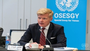 اليمن: الحكومة تنتقد تحركات مبعوث الأمم المتحدة وتعتبرها فرصة للحوثيين لإعادة ترتيب صفوفهم