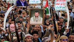 تحليل: الشرعية الهجينة للحوثيين.. كيف يحولون انتصارات وهمية إلى نفوذ إقليمي؟