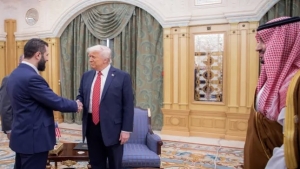 واشنطن: ترامب يوقّع أمرا تنفيذيا برفع العقوبات عن سوريا
