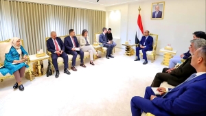اليمن: بن بريك يبحث مع وفد البنك الدولي دعم الاقتصاد والخدمات